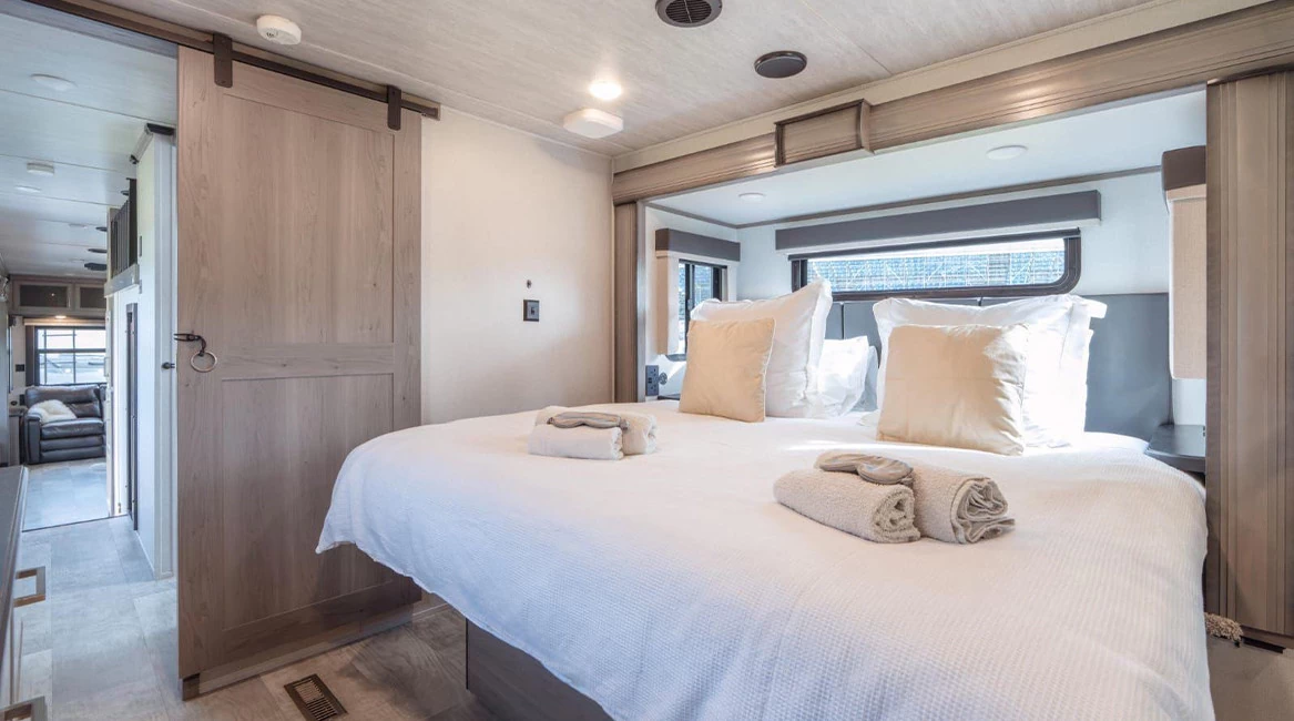 Montana 5th Wheel