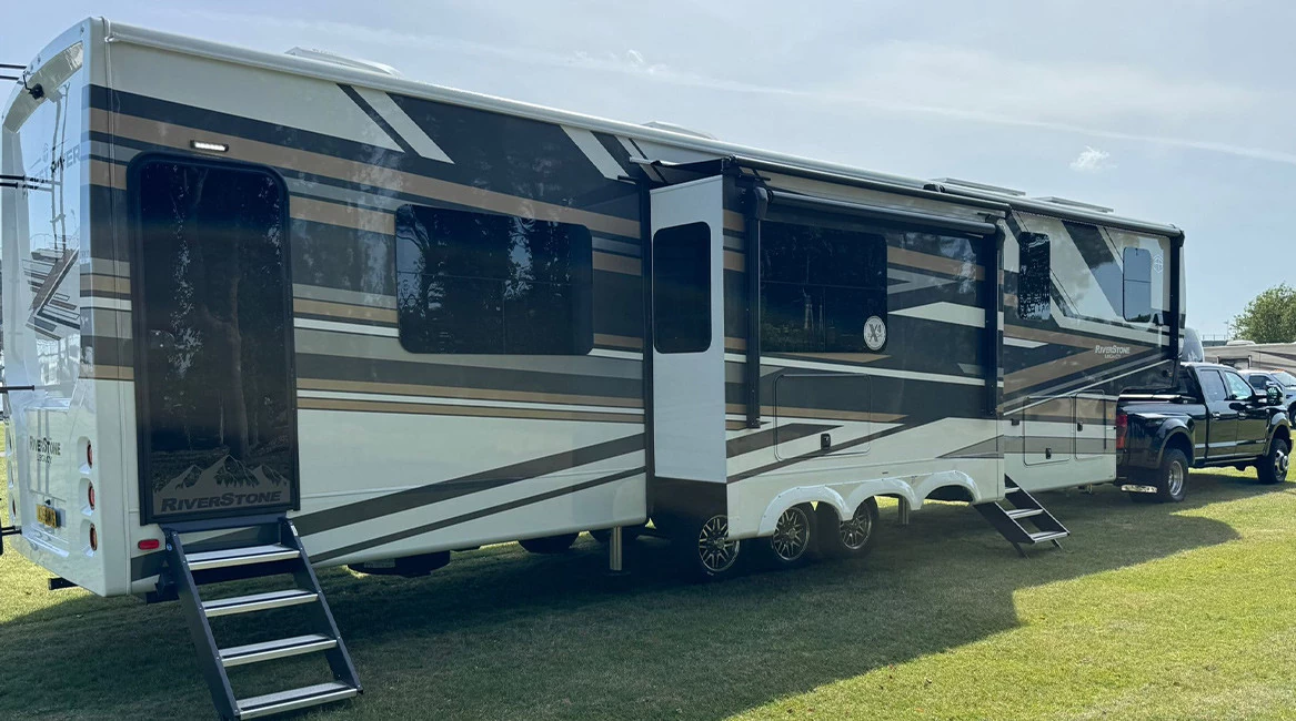 Riverstone Legacy 44DBL (2026)