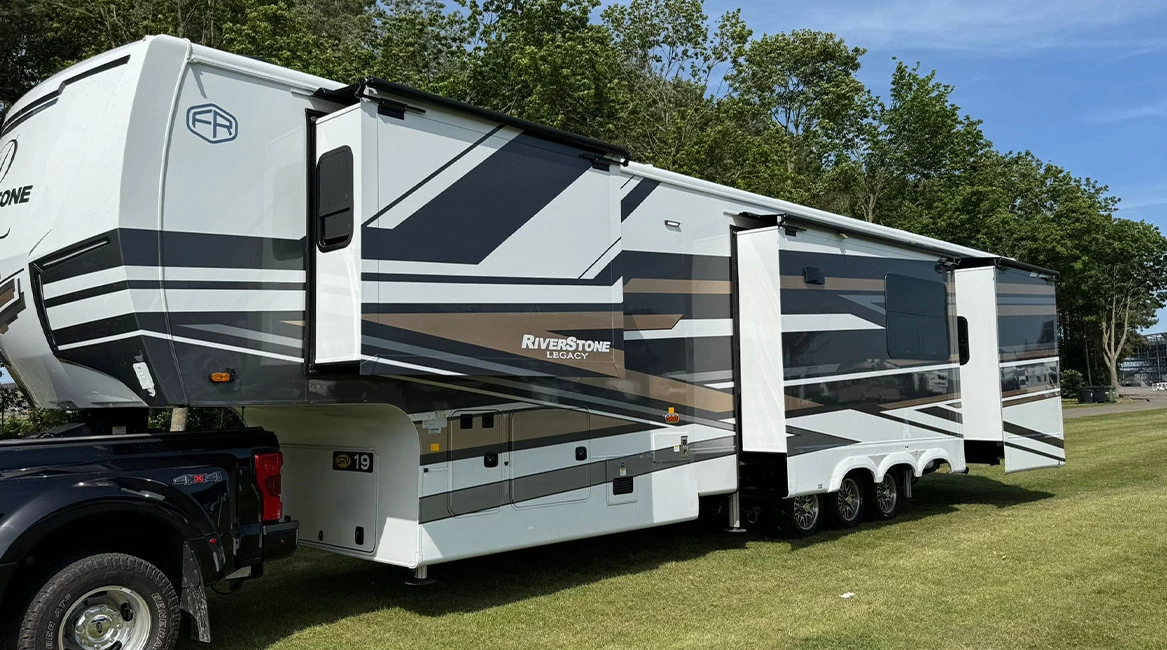 Riverstone Legacy 44DBL (2026)