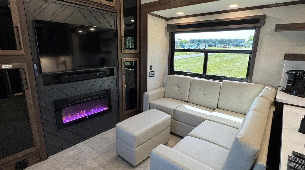 Riverstone Legacy 44DBL (2026)
