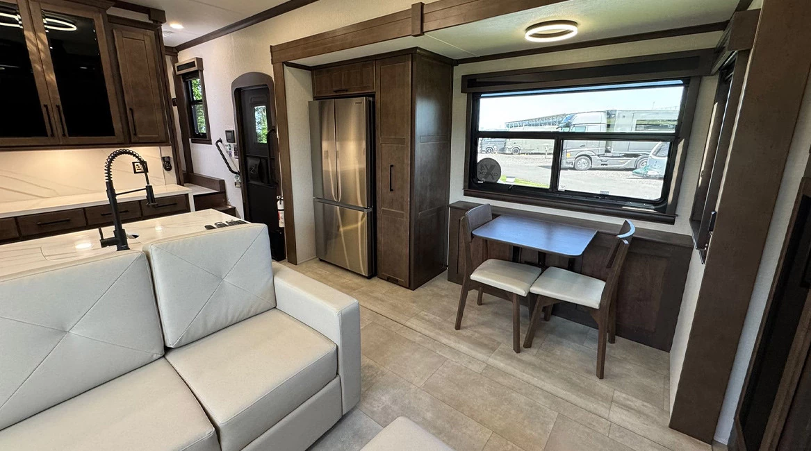 Riverstone Legacy 44DBL (2026)