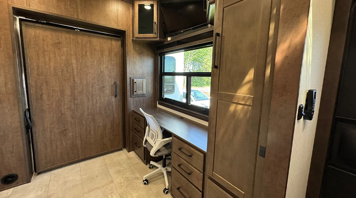 Riverstone Legacy 44DBL (2026)
