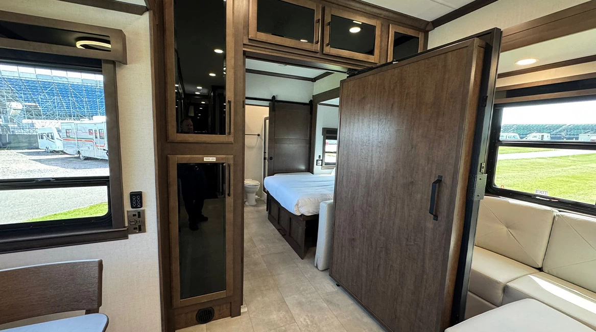 Riverstone Legacy 44DBL (2026)