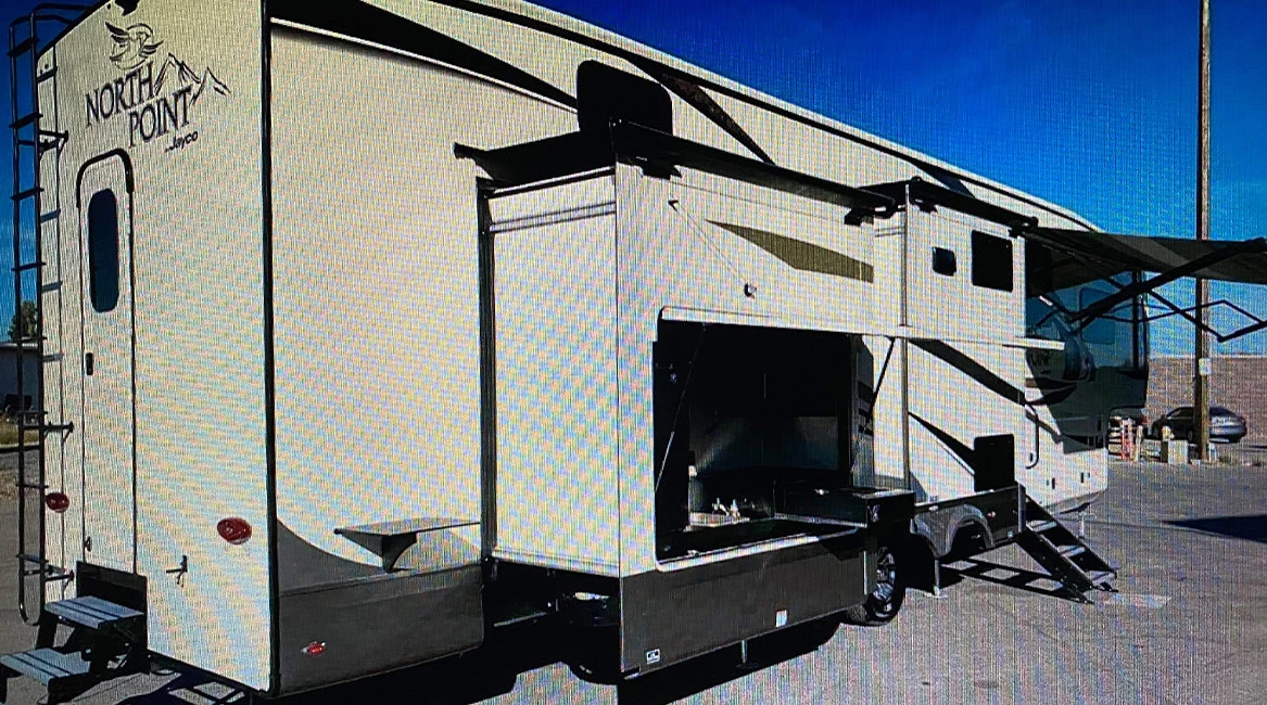 Jayco 5th Wheel Trailer