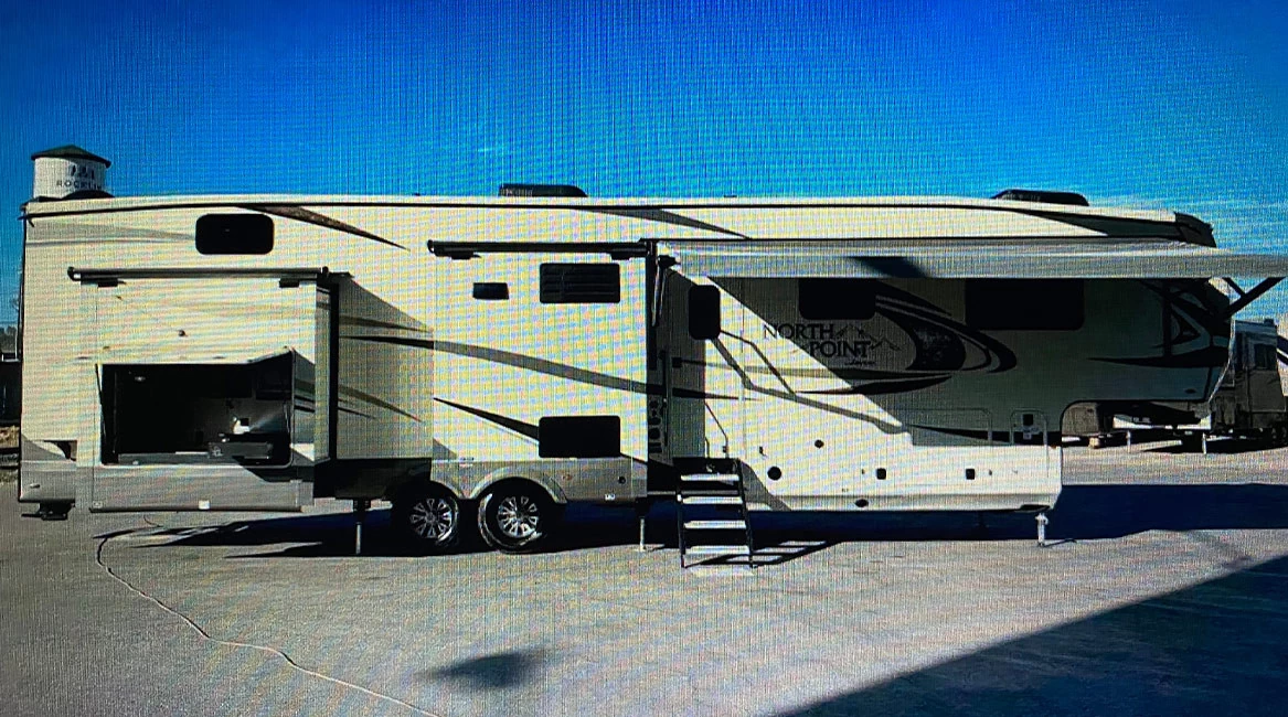 Jayco 5th Wheel Trailer